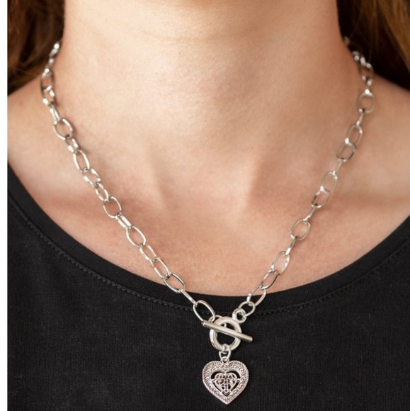 Paparazzi Silver Heart Necklace Set - Picture 3 of 4